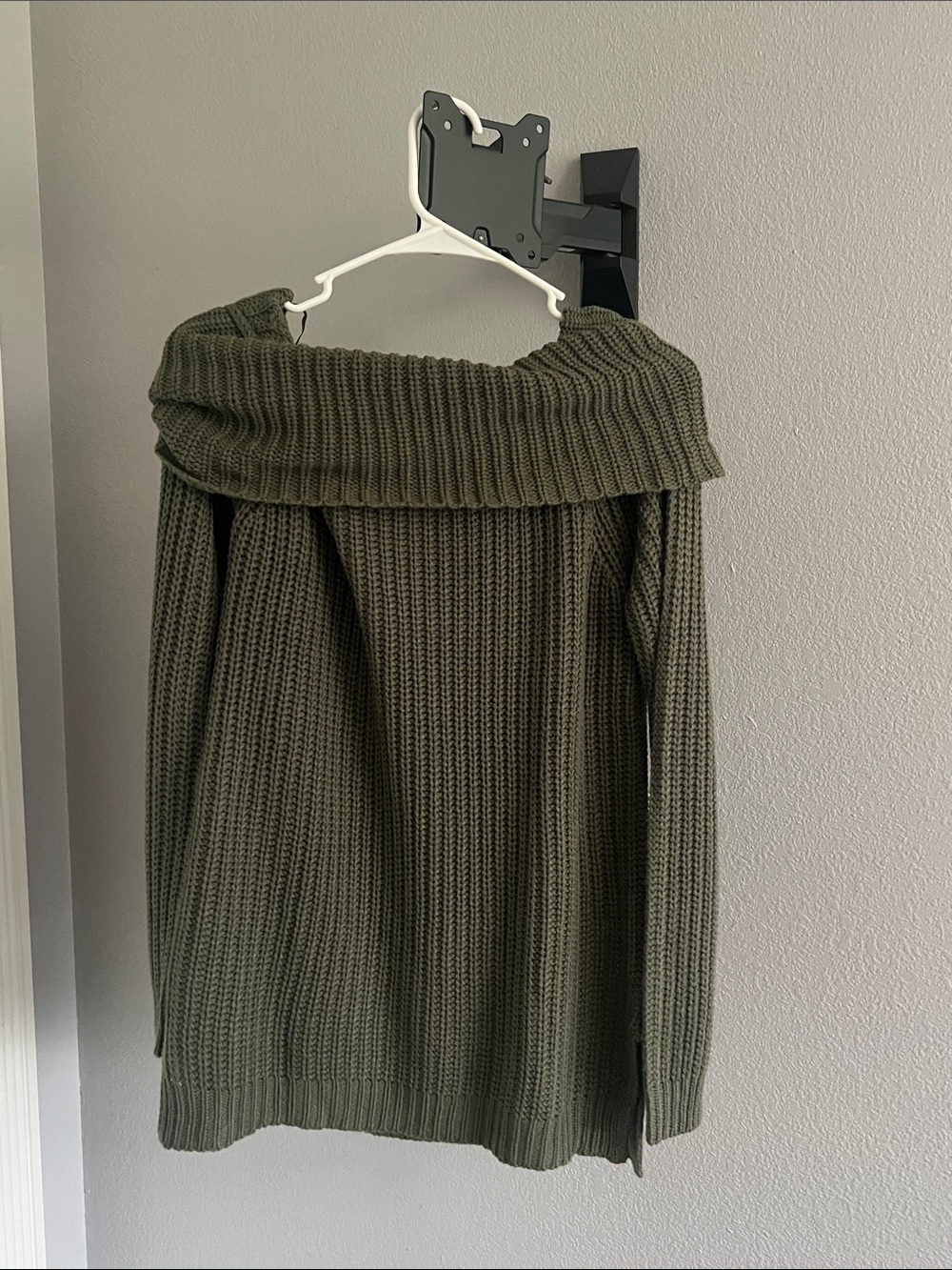 FAVLUX Olive Off-the-Shoulder Ribbed Sweater